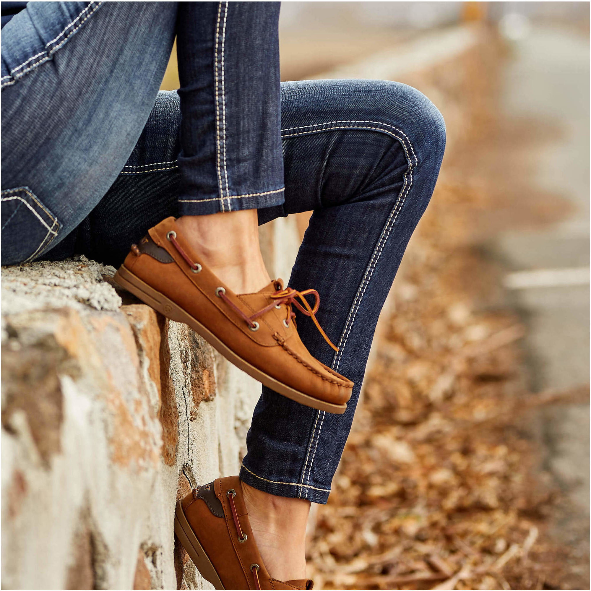 2025 Ariat Womens Antigua Boat Shoe 10035868 - Walnut